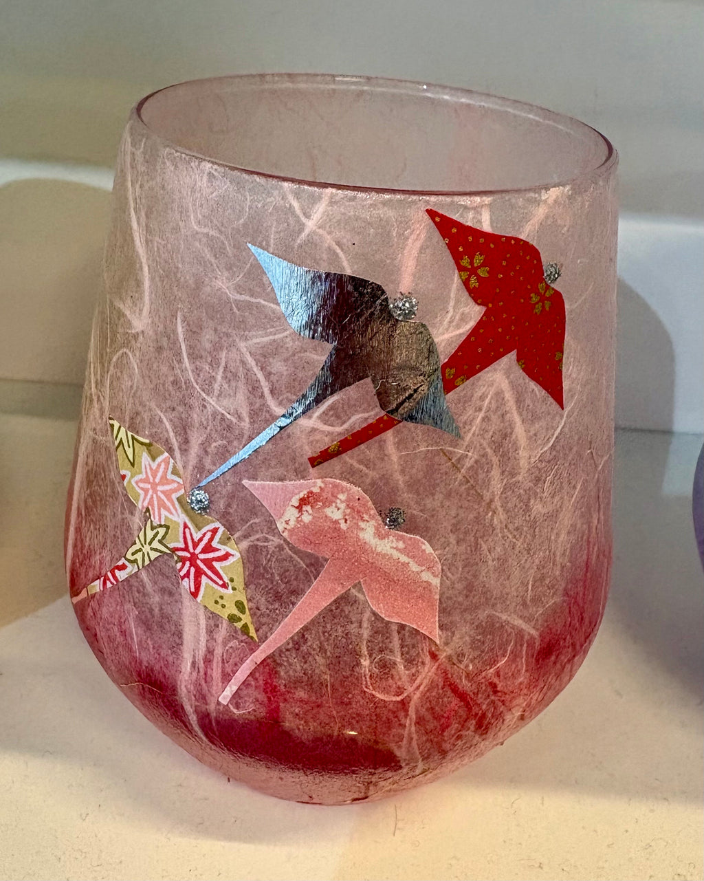 Hands decorated Glass t-light in 3 colours