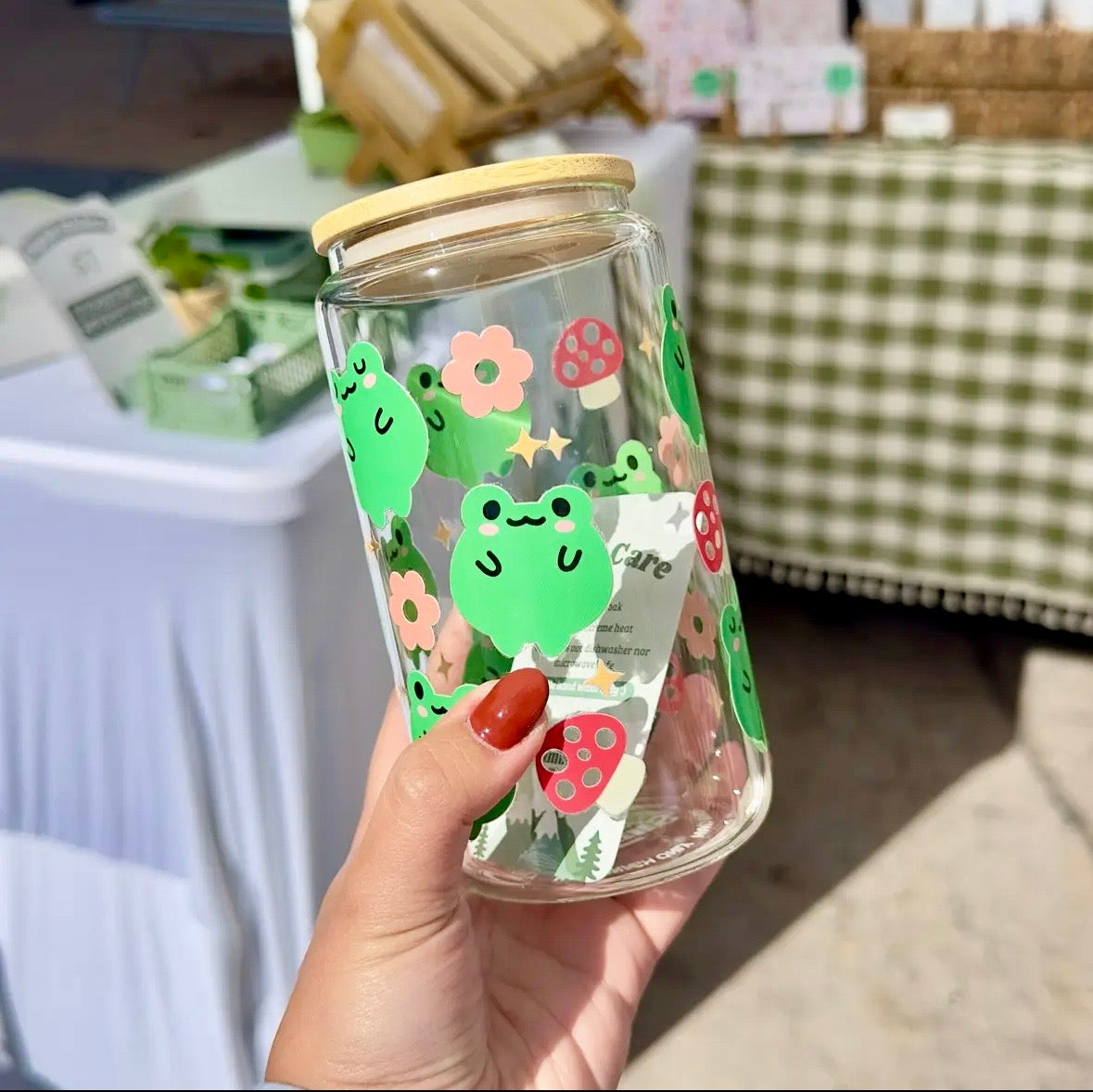 Fun design glass cups with straws in 4 different designs